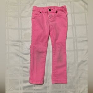 Size 5 pink skinny jeans. Cherokee brand. Good condition.